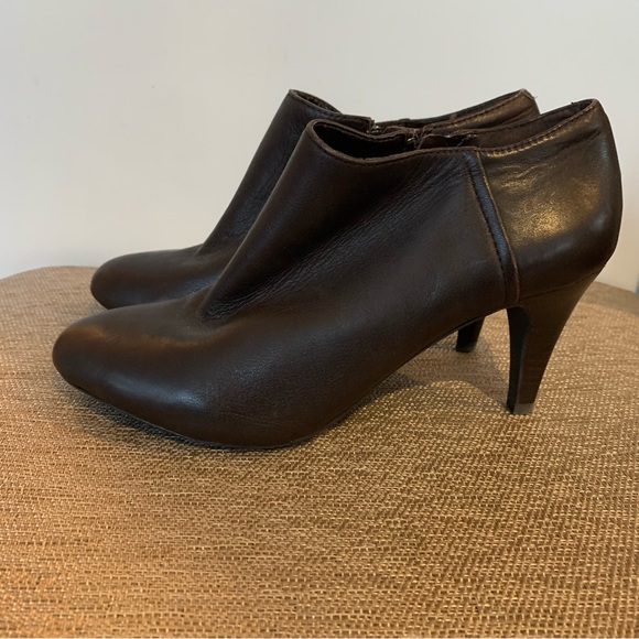 Antonio Melani Brown Heeled Shooties - Picture 3 of 16